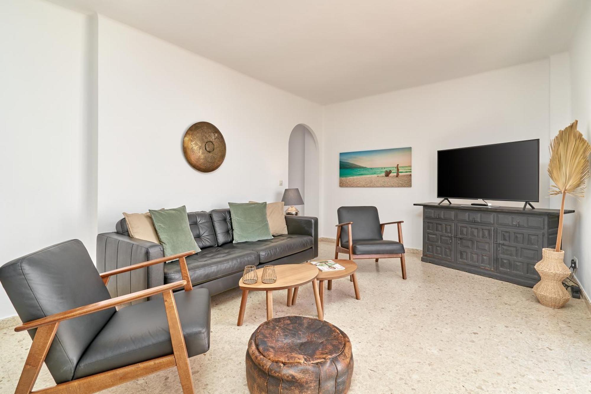 Modern Sea View Apartment
